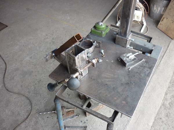 Сверлильный станок из дрели своими руками (19 фото)