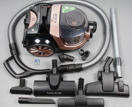 Рейтинг пылесосов циклонного типа: обзор десятки моделей + советы покупателям «циклонника» Рейтинг пылесосов циклонного типа: обзор десятки моделей + советы покупателям «циклонника»