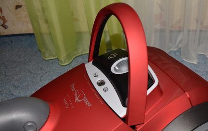 Обзор пылесоса Philips FC 9174: гран-при в номинации «народный любимец»